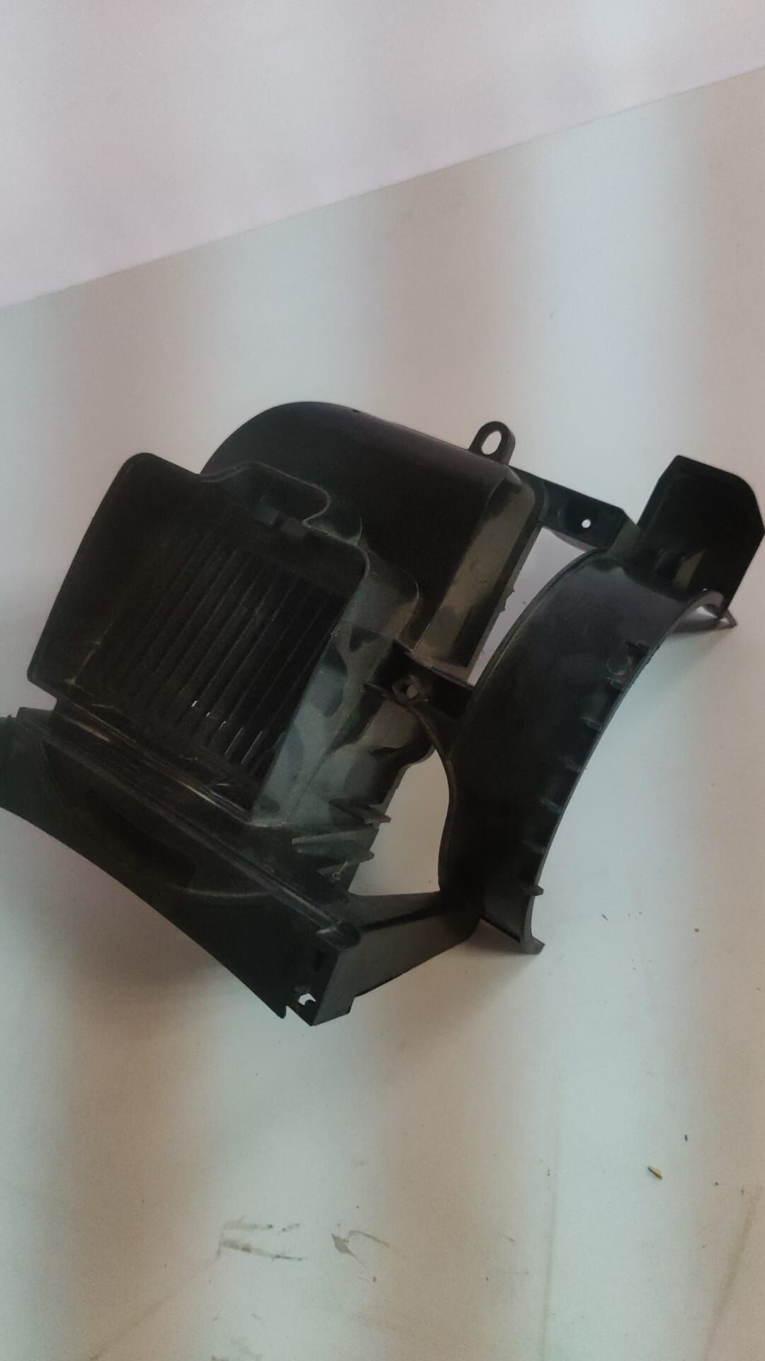 BOSCH EASYY SÜPÜRGE MOTOR KAPAĞI