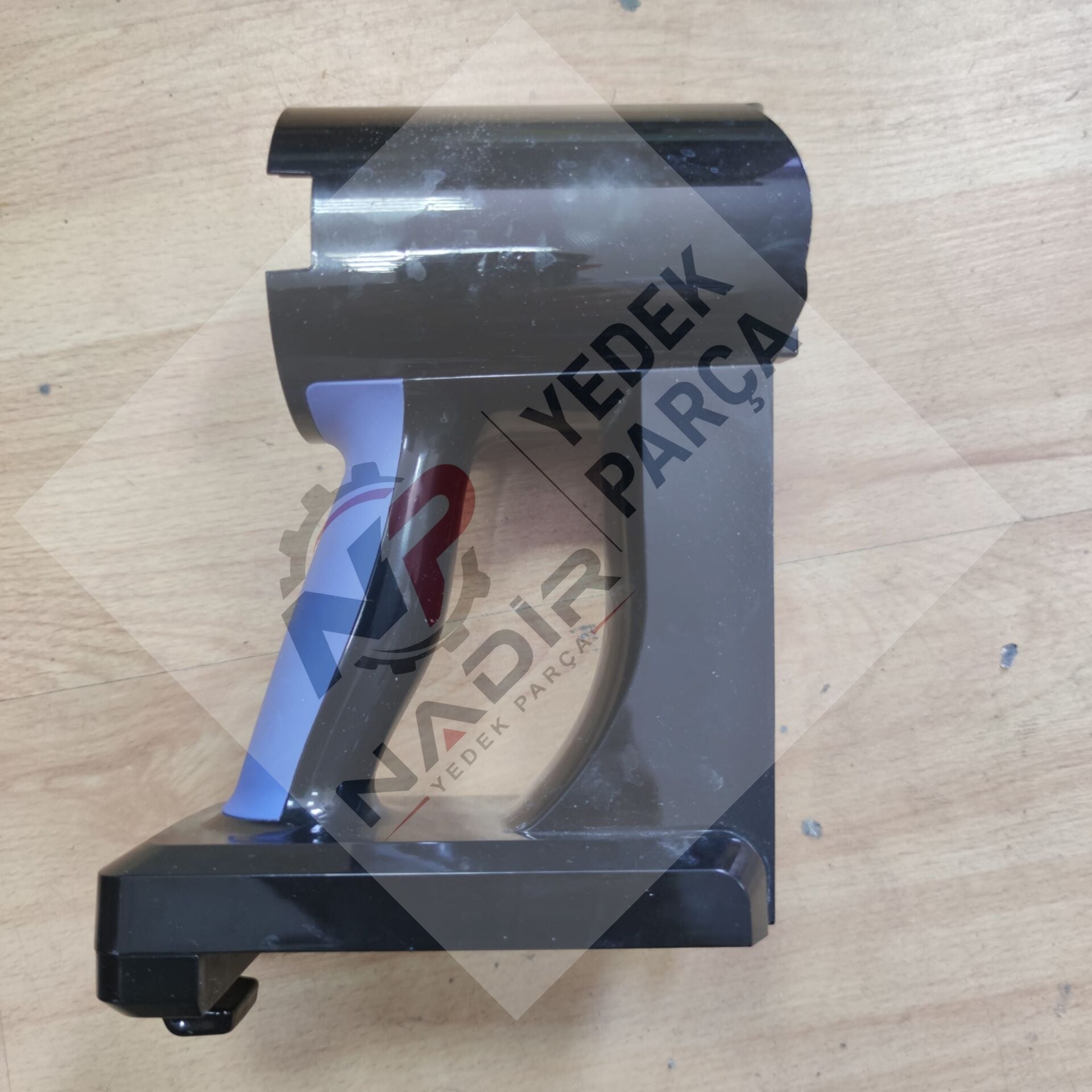 Awox SL598 Şarjlı Dik Süpürge gövde kasası