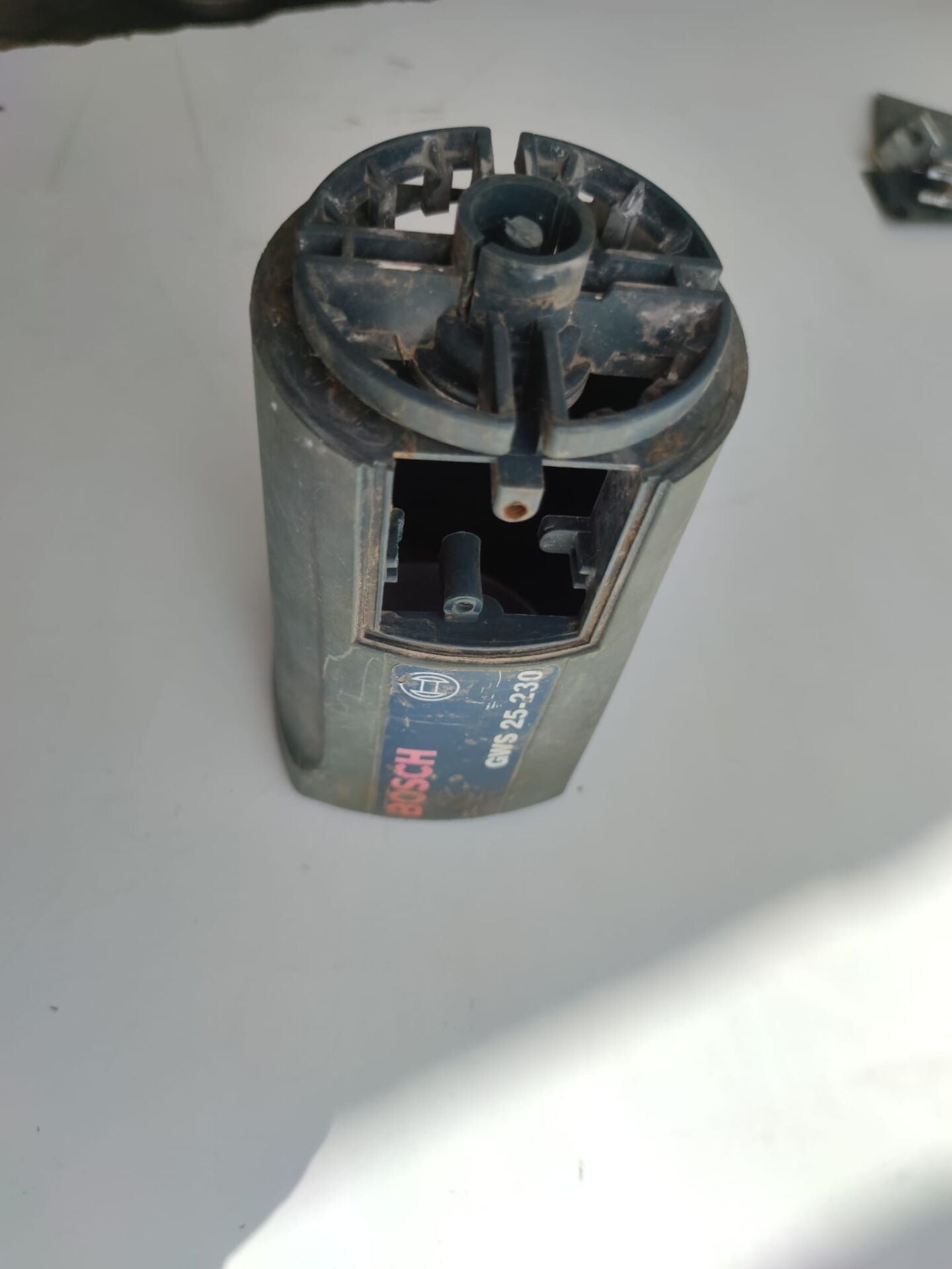 Bosch 25 230 Kasa