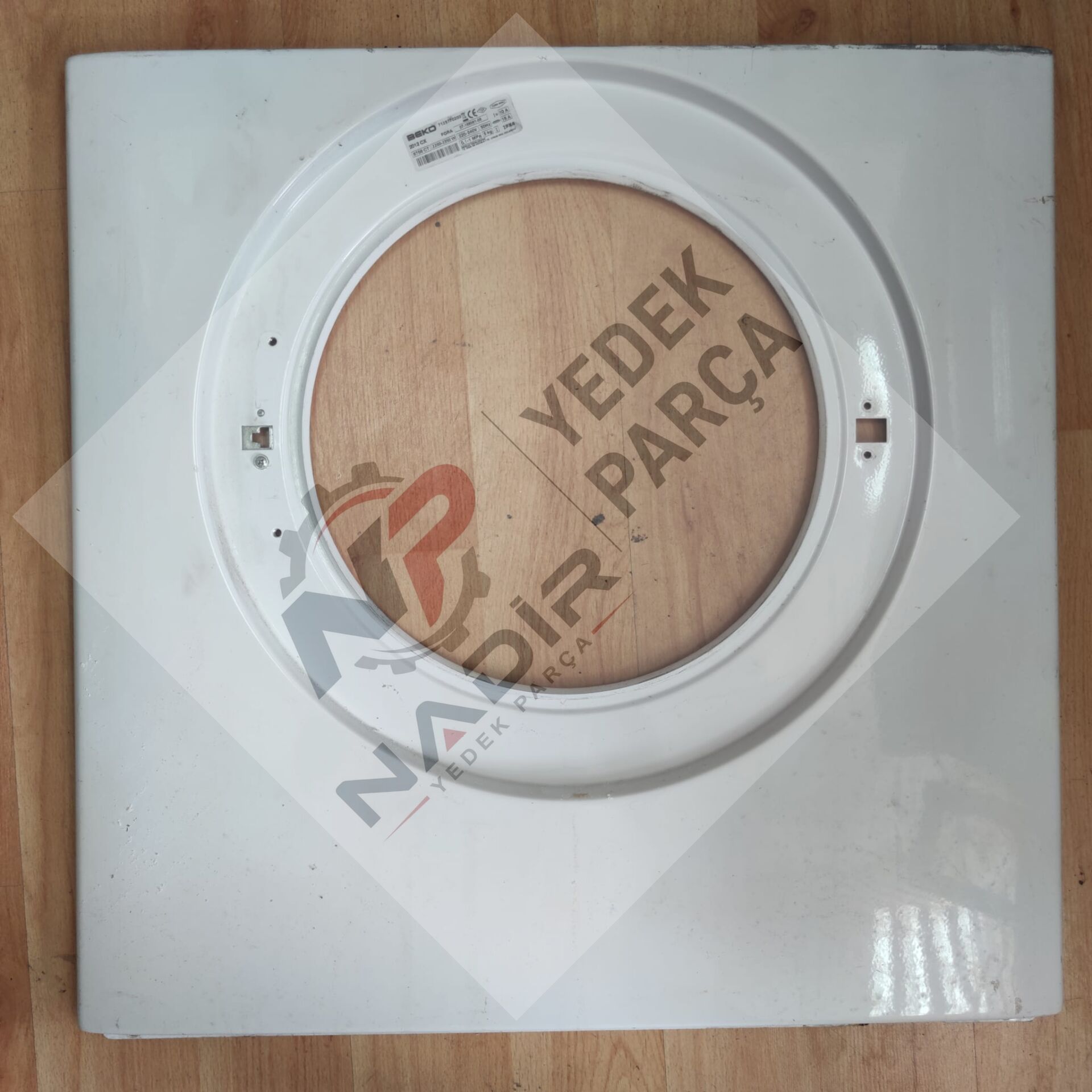 Beko 2012 cx çamaşır makinası ön duvar kapağı