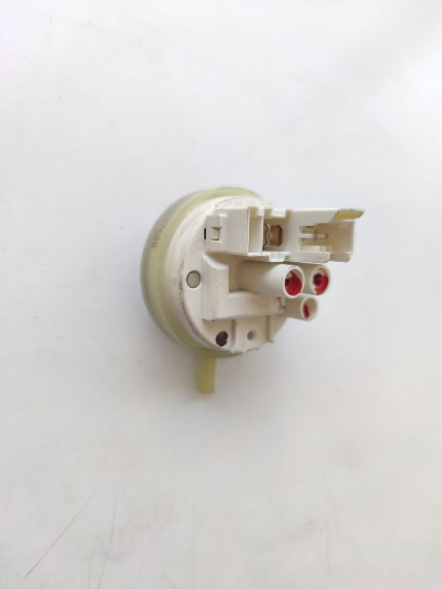 BOSCH ÇAMAŞIR MAKİNASI SU SEVİYE ANAHTARI