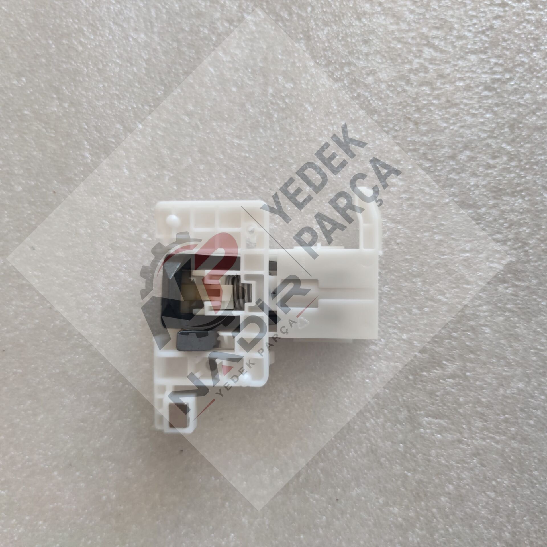 Bosch SMS30E02TR bulaşık makinesi kapı kilidi mekanizması