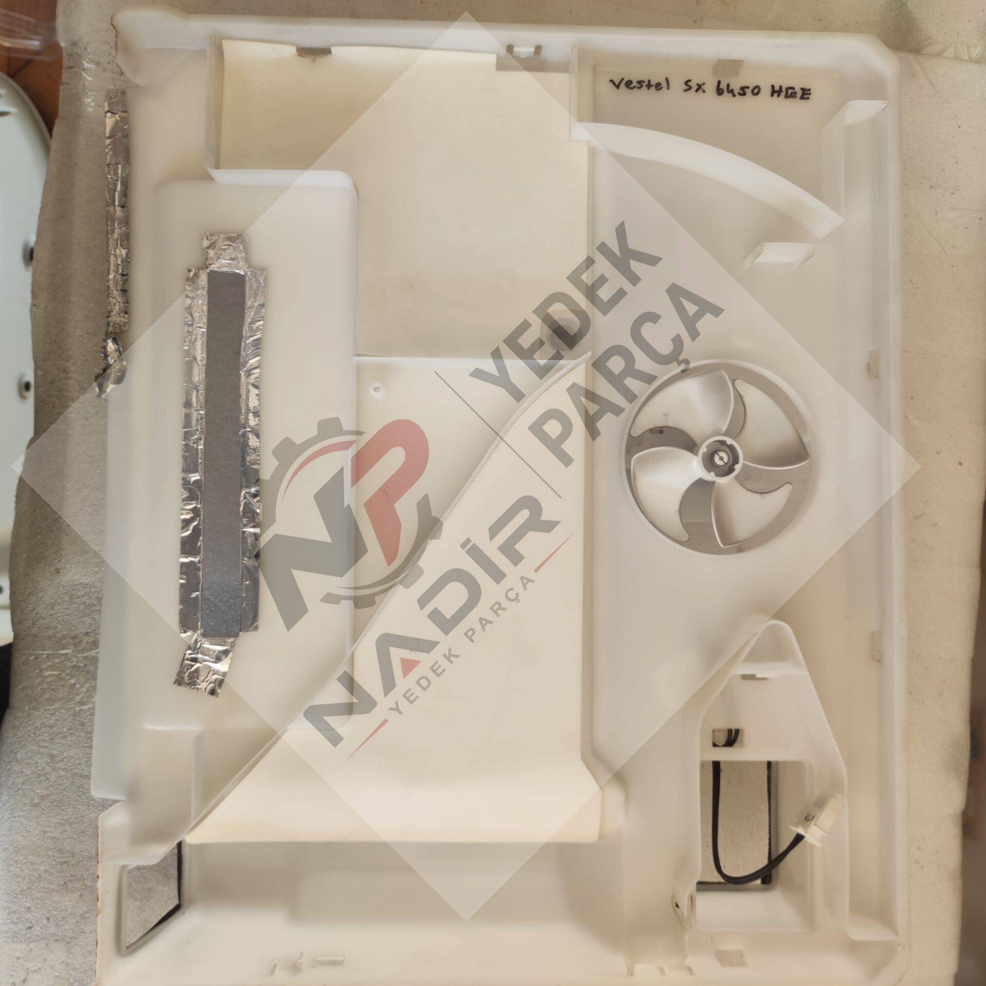 Vestel SX 6450 HGE Buzdolabı Dondurucu Fan ve Hava Kanalı Kapağı