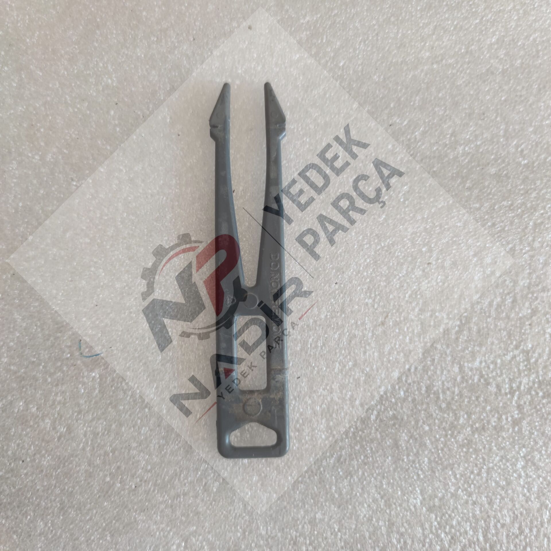 Arçelik 6230 H bulaşık makinası kapı kilit dili