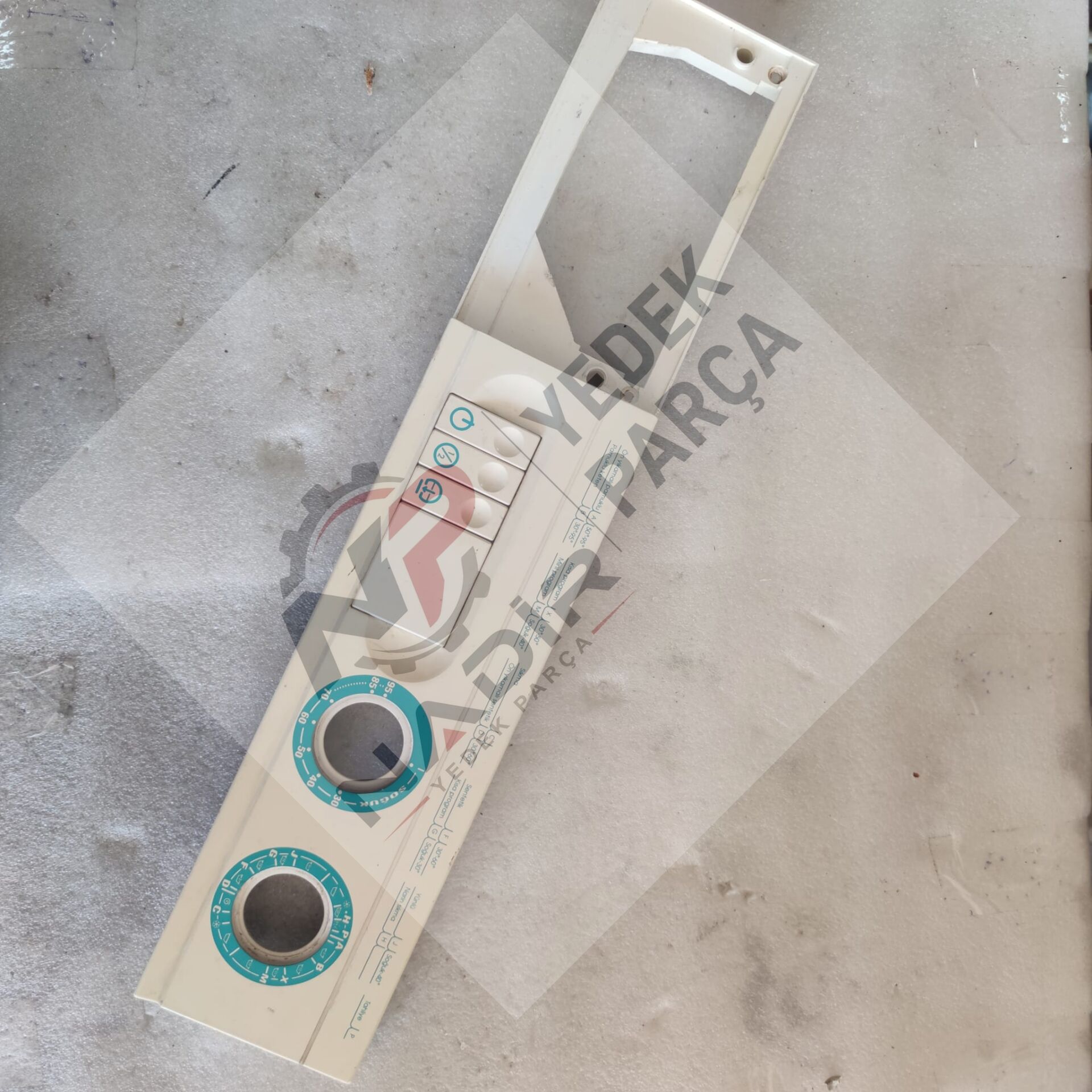 Arçelik 3300 Çamaşır Makinesi Ön Panel