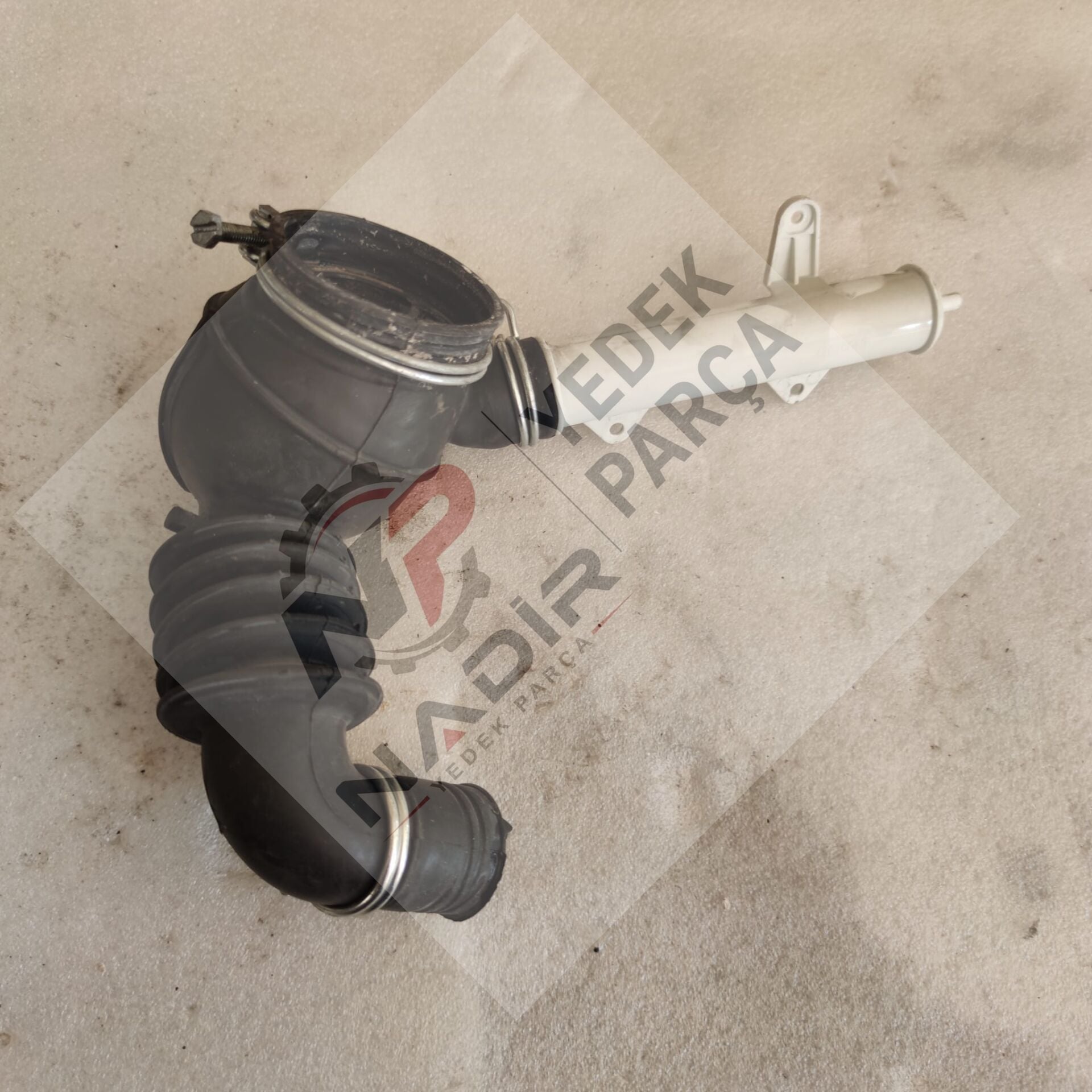 Vestel CMH XL 7510 TE Çamaşır Makinesi Kazan Alt Hortumu