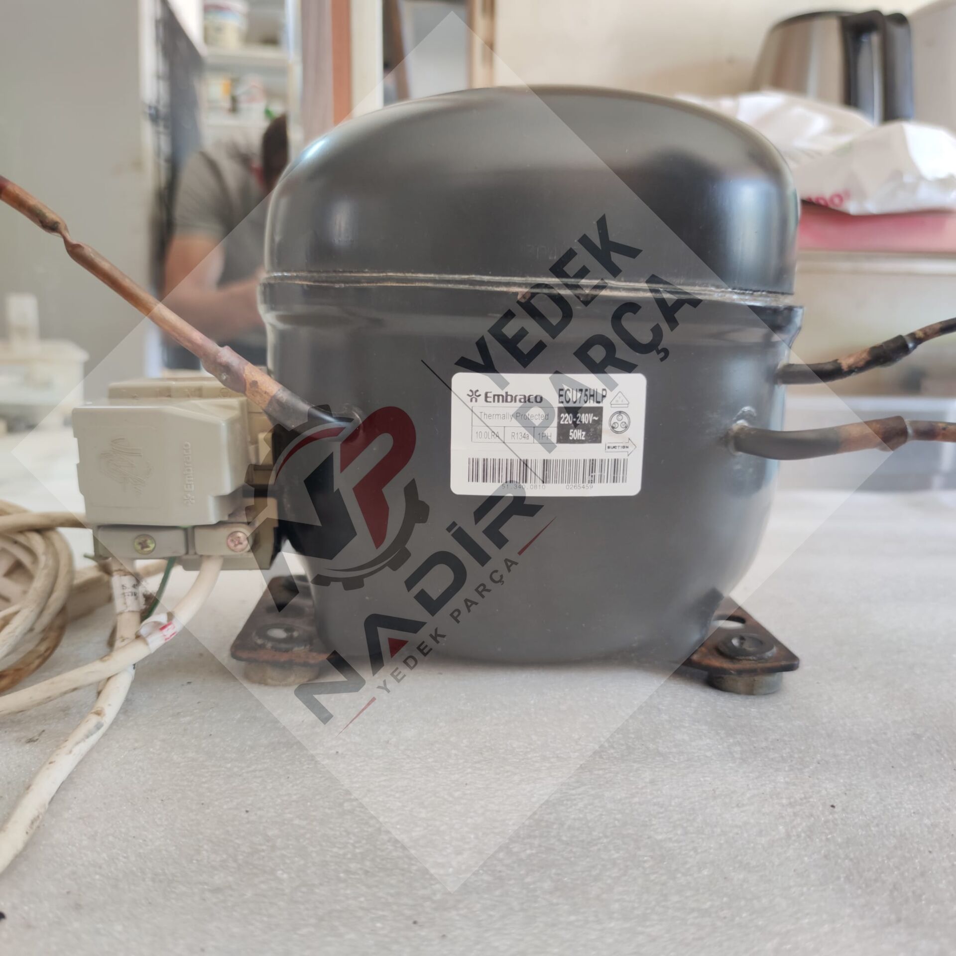 Regal R4502 B buzdolabı kompresör motoru