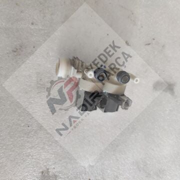 İndesit IWC71052  çamaşır makinesi ikili grup su giriş valfidir (ventil)