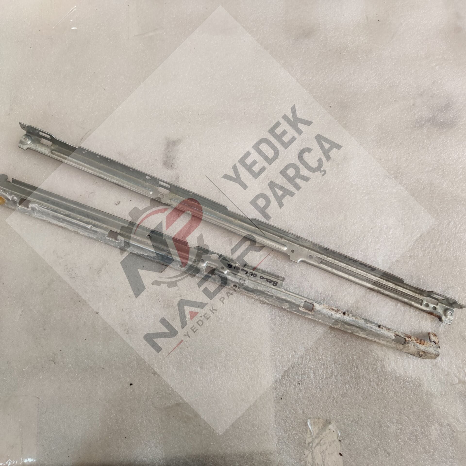 Beko D1 6085 E çamaşır makinesi şase kuşağı