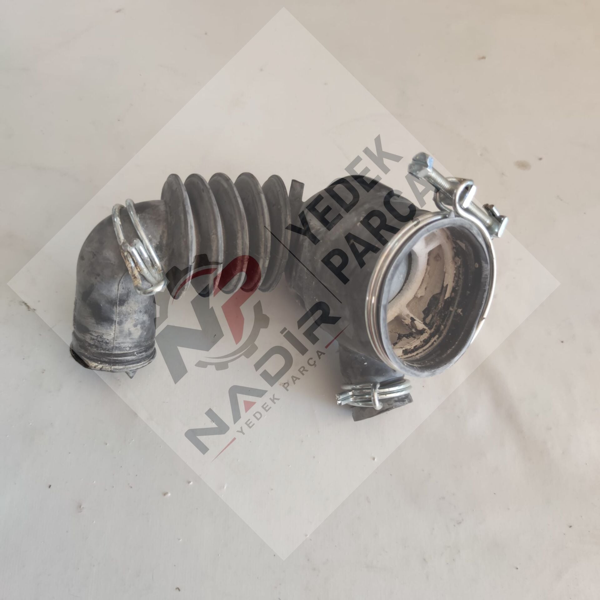 Finlux FXW 9211 Çamaşır Makinesi Kazan Pompa Arası Hortumu