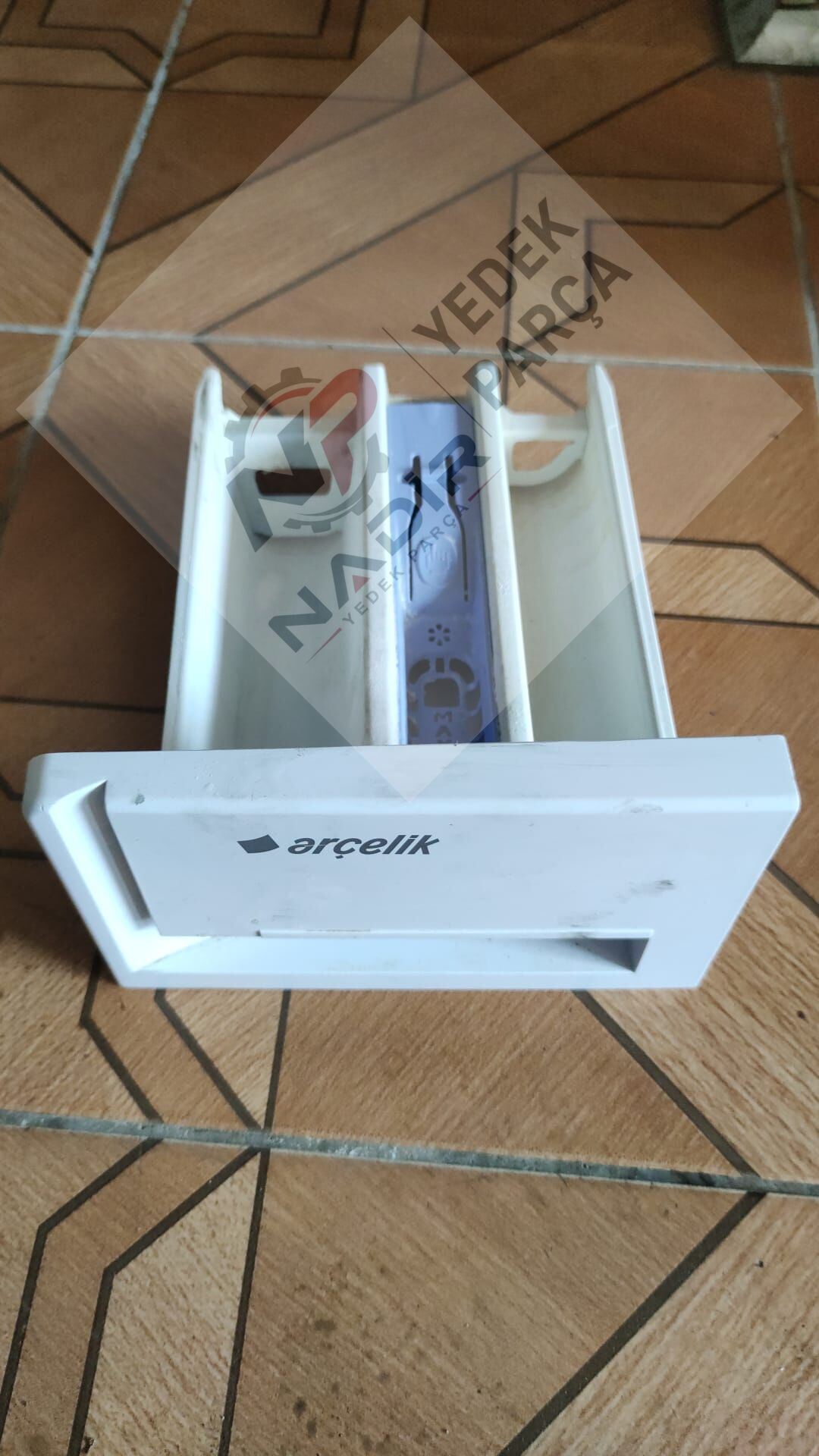 Arçelik 8103 D Çamaşır Makinesi deterjan çekmecesi
