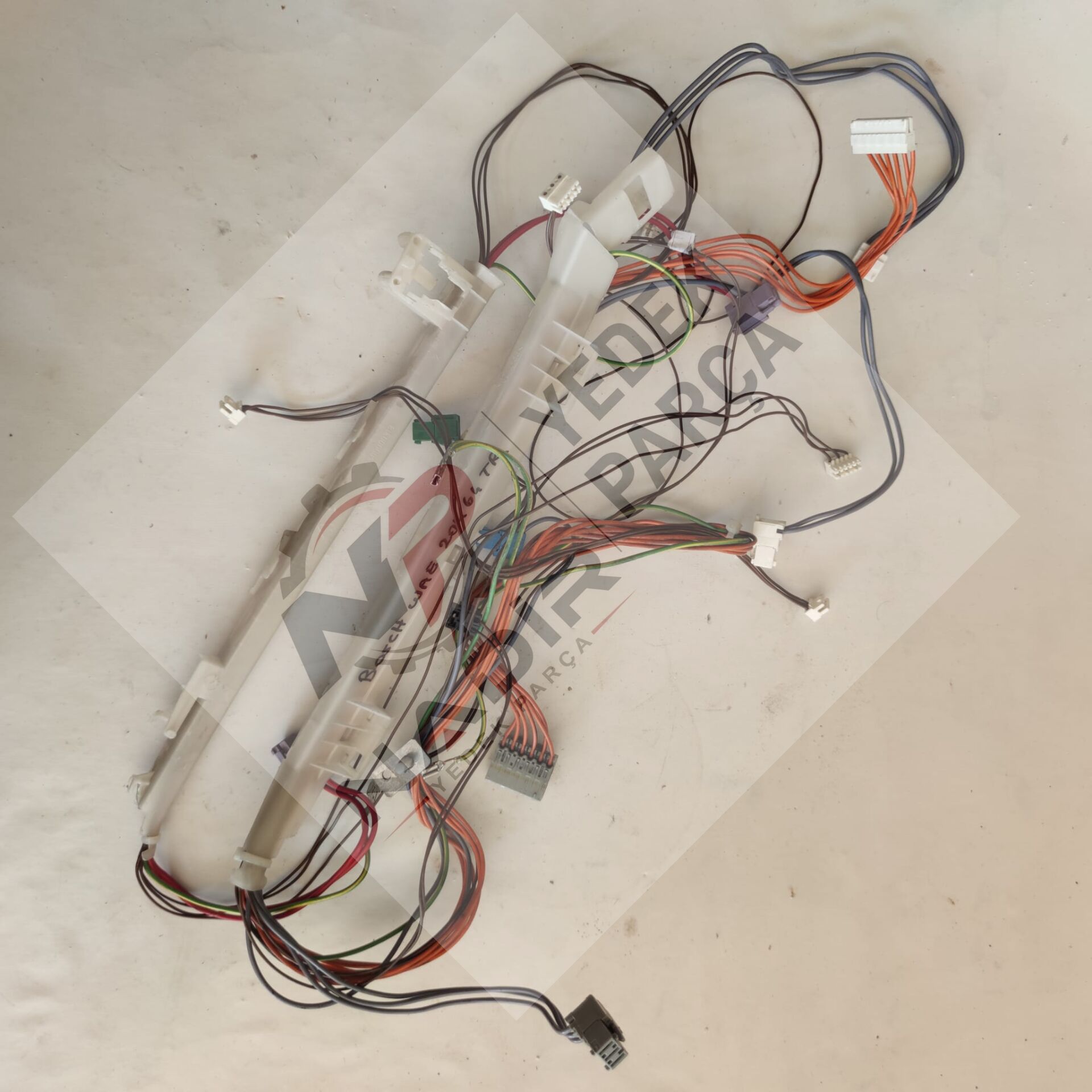 Bosch WAE20464TR Çamaşır Makinesi Kablo Tesisatı