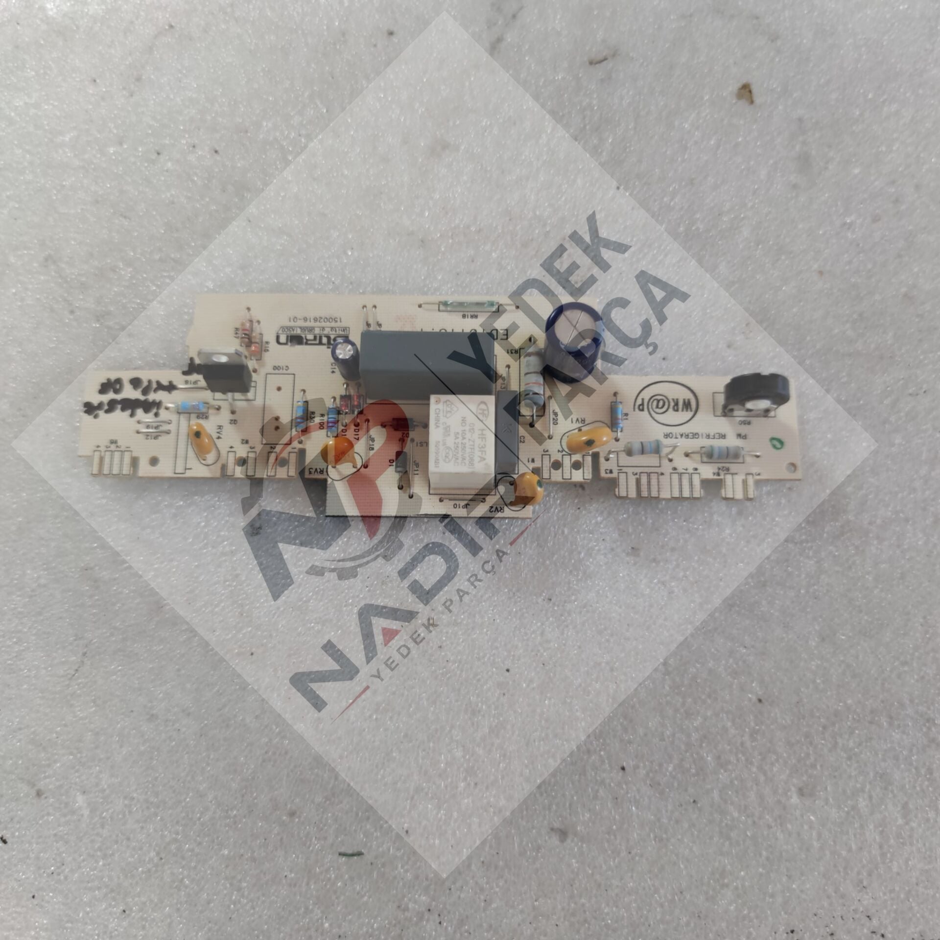 İndesit type DF01FF buzdolabı elektronik kartı