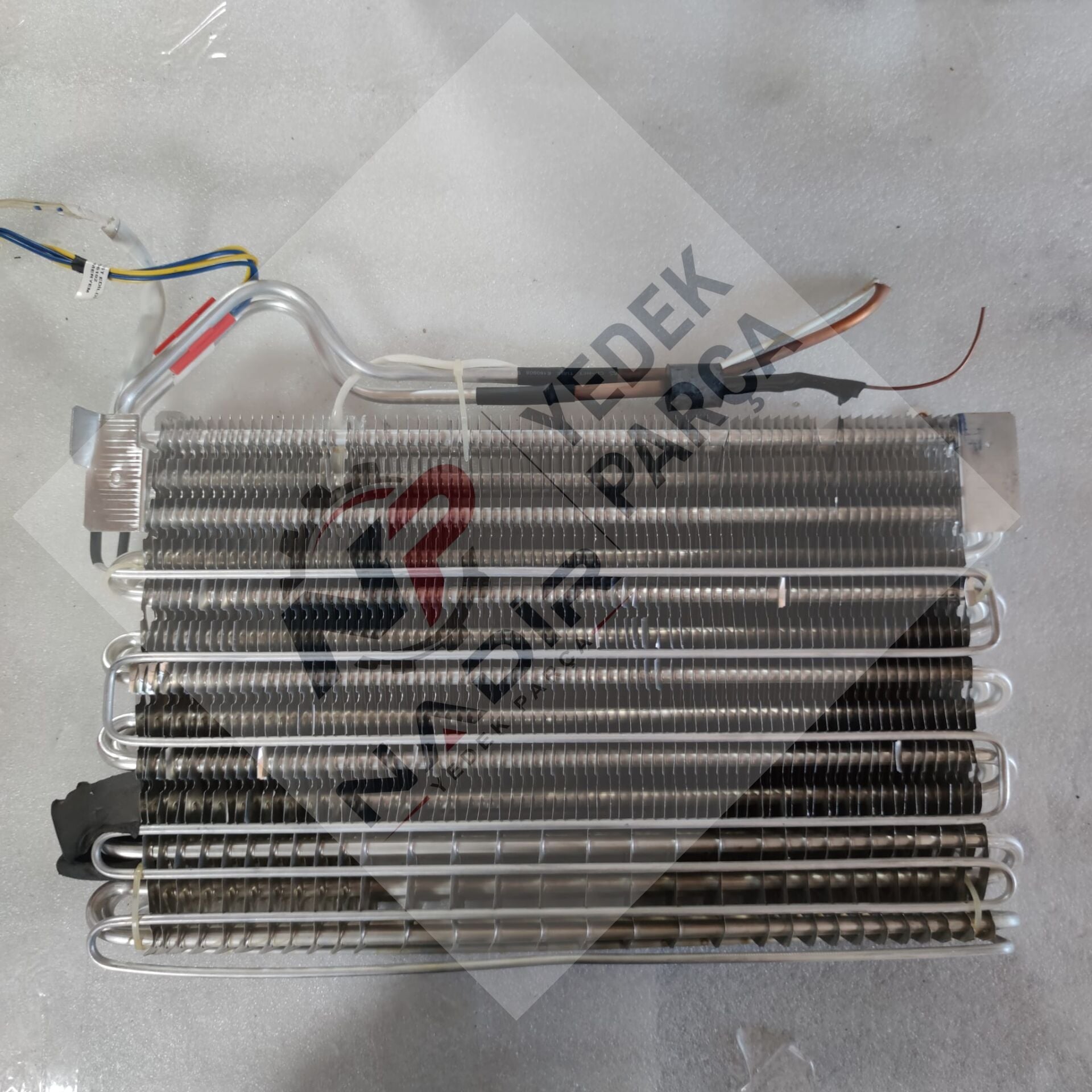 İndesit type DF01FF buzdolabı evaporatör