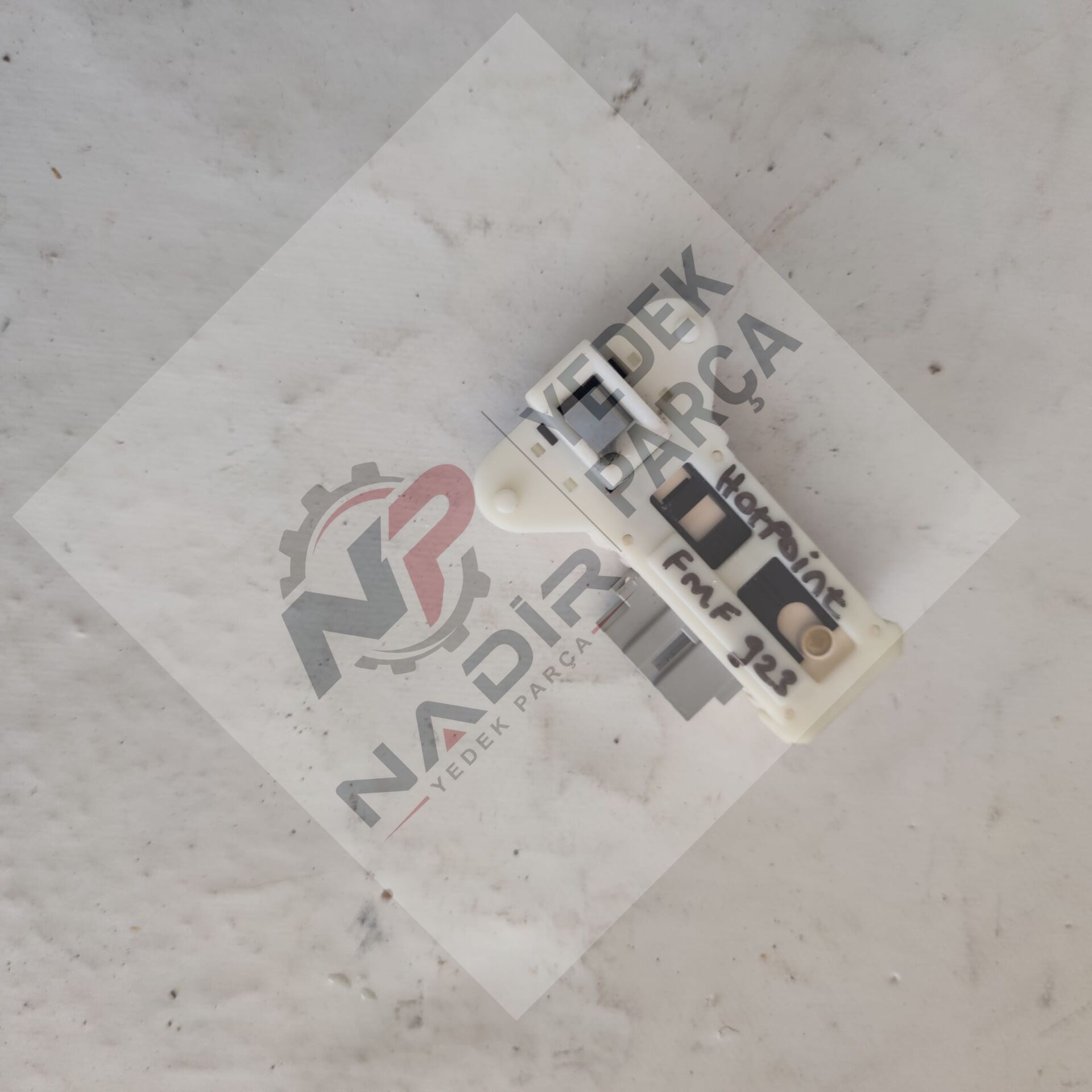 Hotpoint FMF 923 Çamaşır Makinesi Kapı Emniyet Kilidi