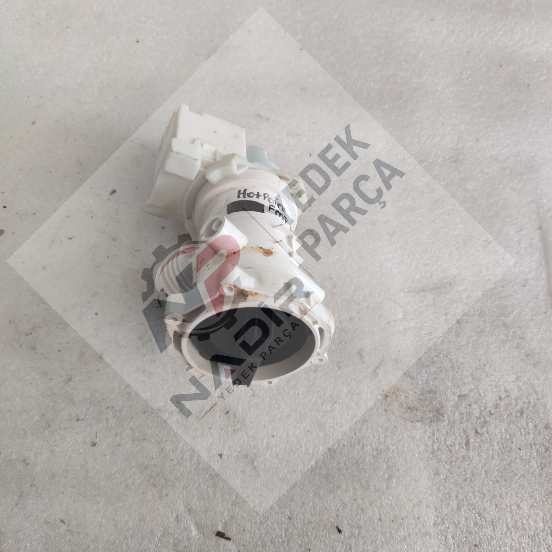 Hotpoint ariston FMF 923 BS çamaşır makinesi su tahliye pompası