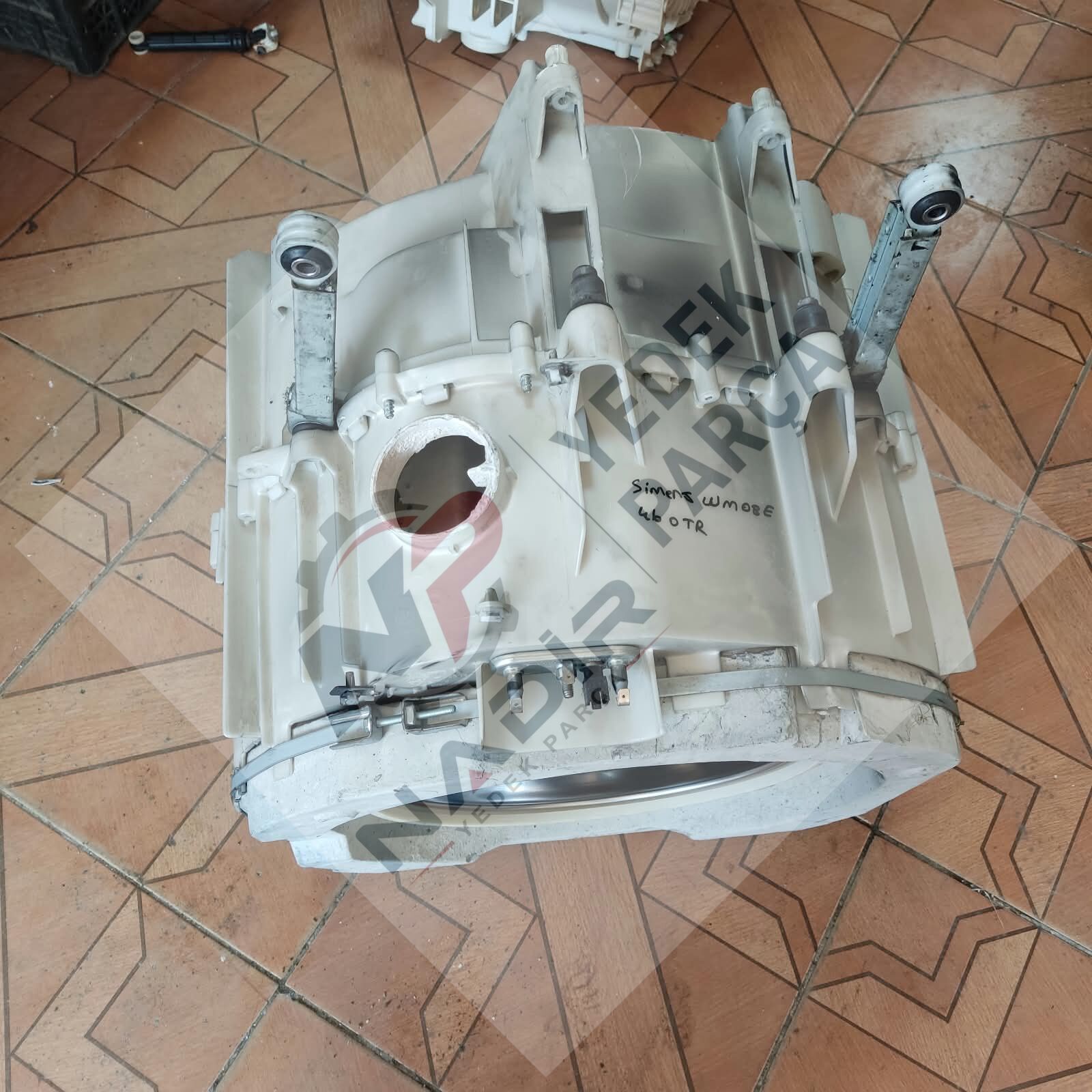 Siemens WM08E460 Çamaşır Makinesi Kazanı