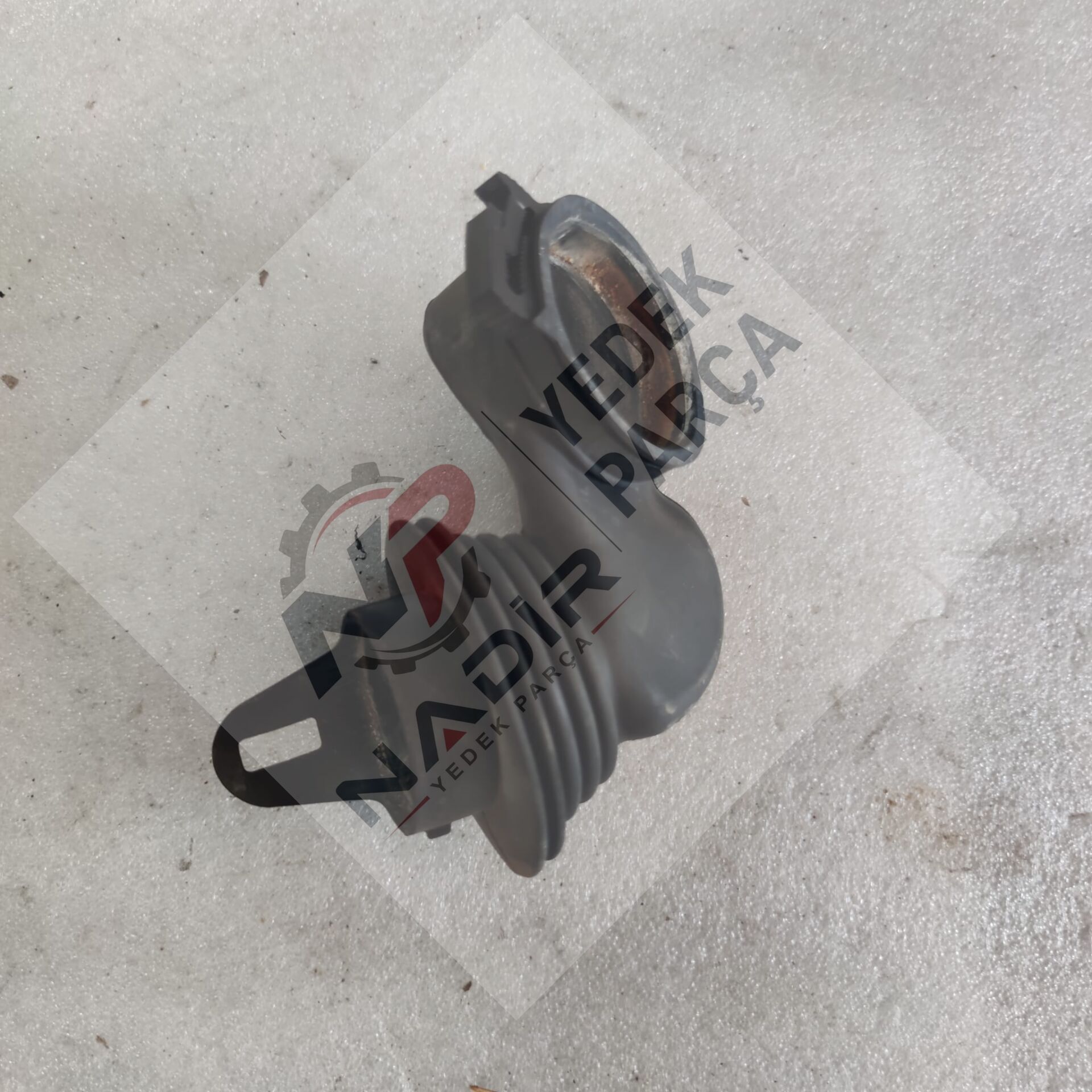 Beko D1 6082 E çamaşır makinesi ara hortumu