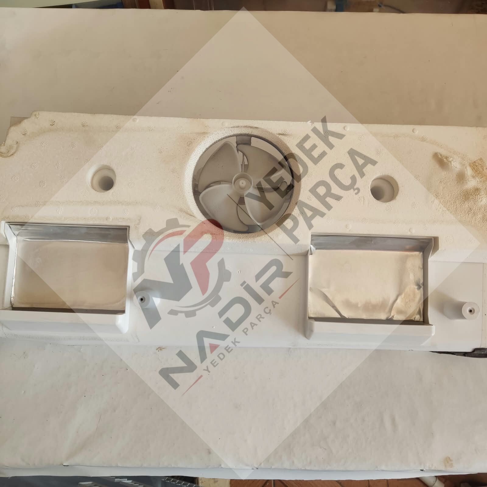 Beko BK9550NFE Buzdolabı Fan Kanalı ve Straforu
