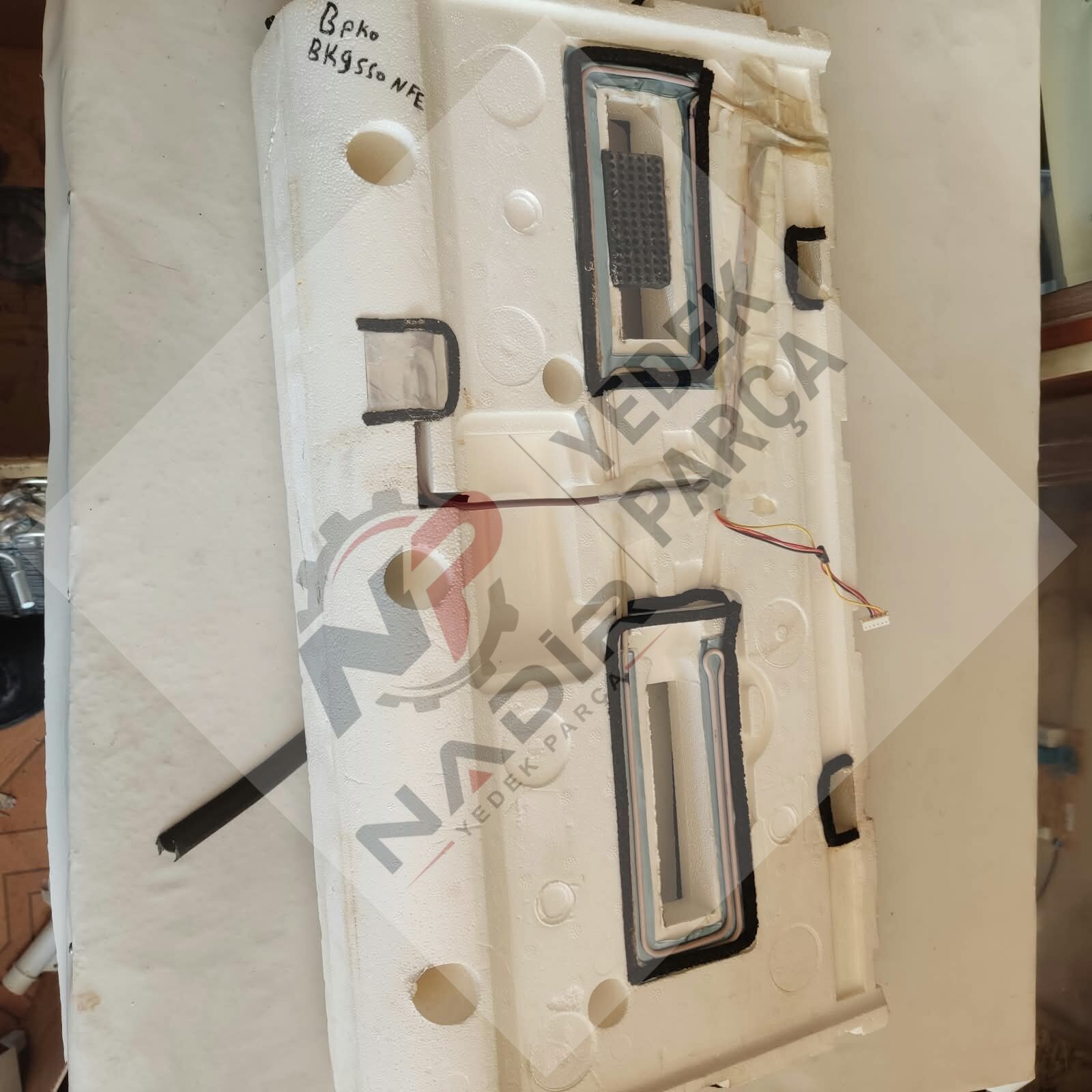 Beko BK9550NFE Buzdolabı Hava Kanalı Strafor Paneli
