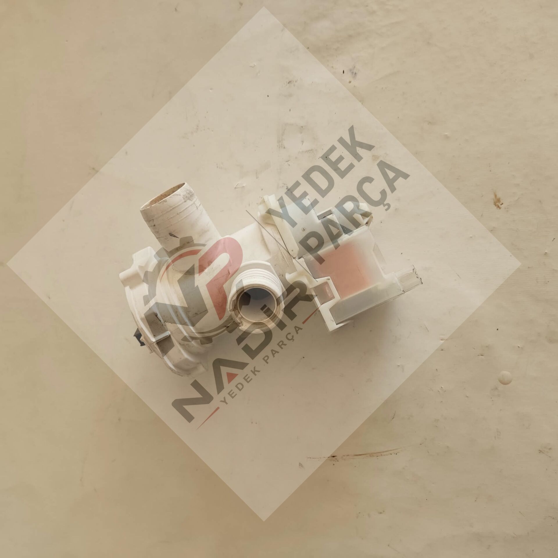 Indesit XWA71052WTK Çamaşır Makinesi Tahliye Pompası