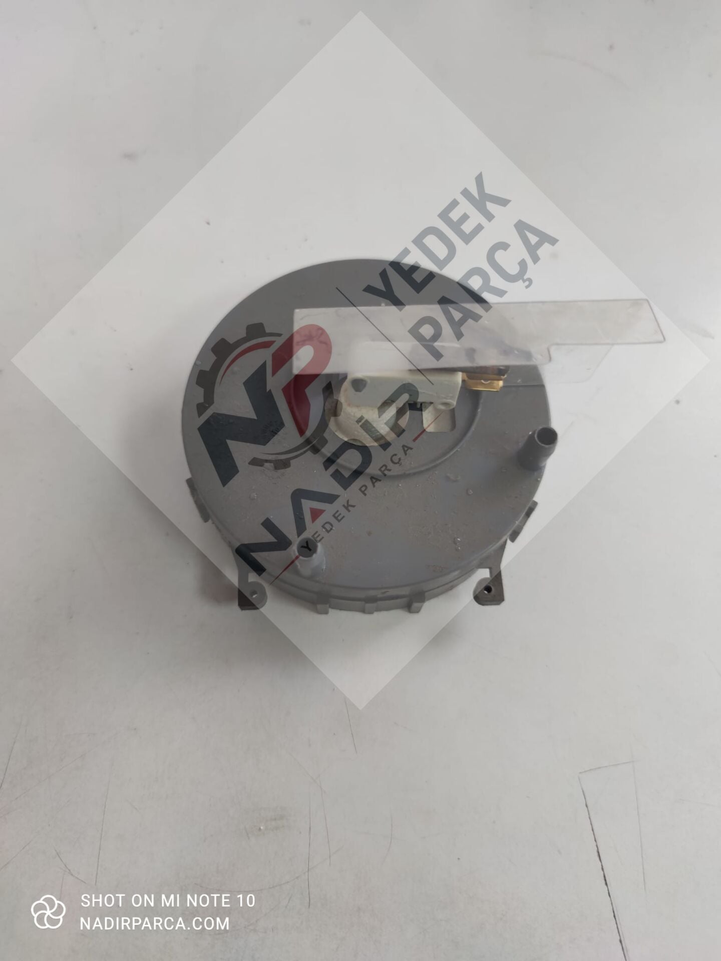 Vestel BMH-L 406 W taşma şamandıra