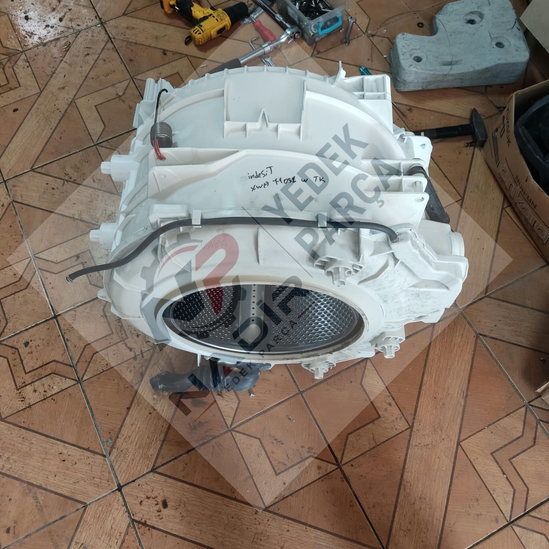 Indesit XWA71052WTK Çamaşır Makinesi Kazanı