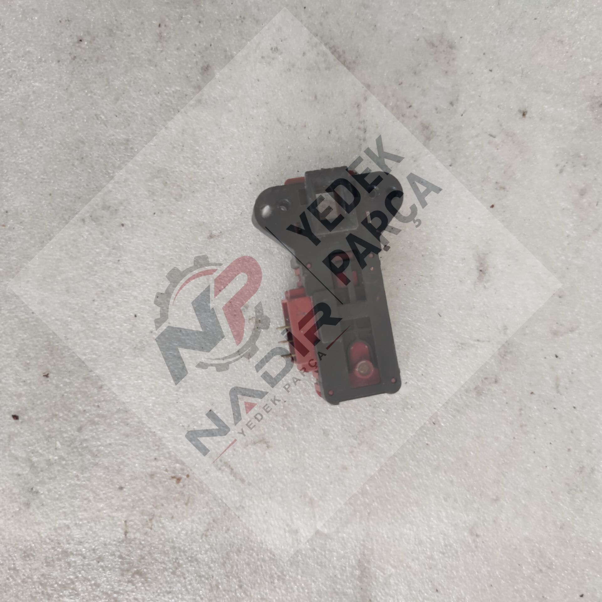 Beko D 5031 B çamaşır makinesi kapı kilidi