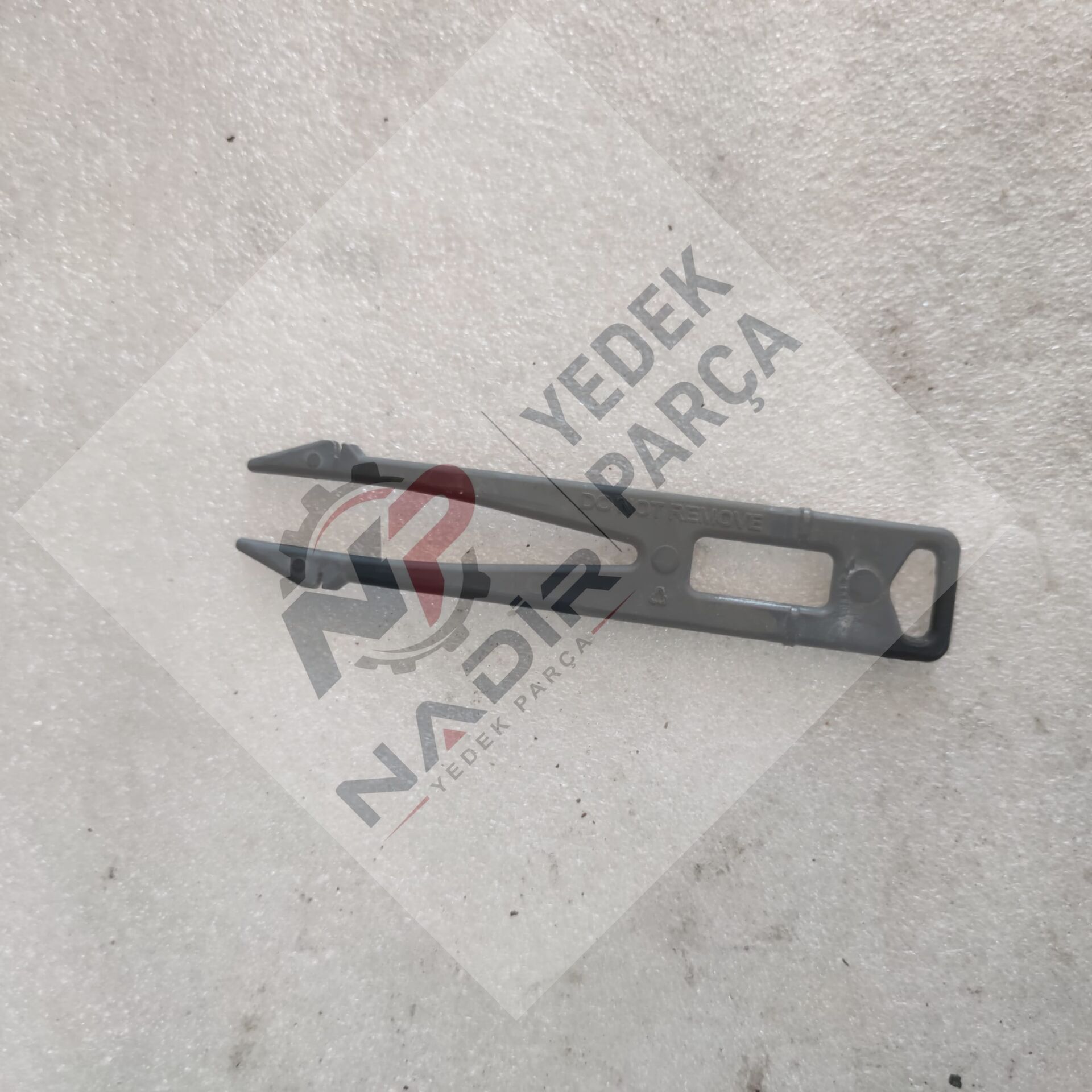 Arçelik 6240 bulaşık makinesi kapı kilit dili