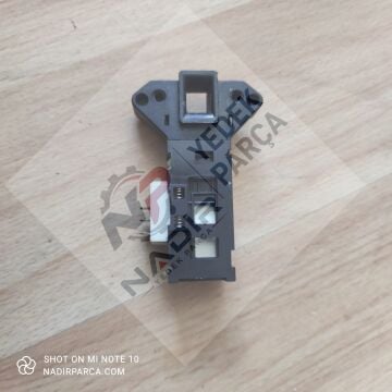 Beko D1 5081 B Çamaşır Makinesi kapı kilidi