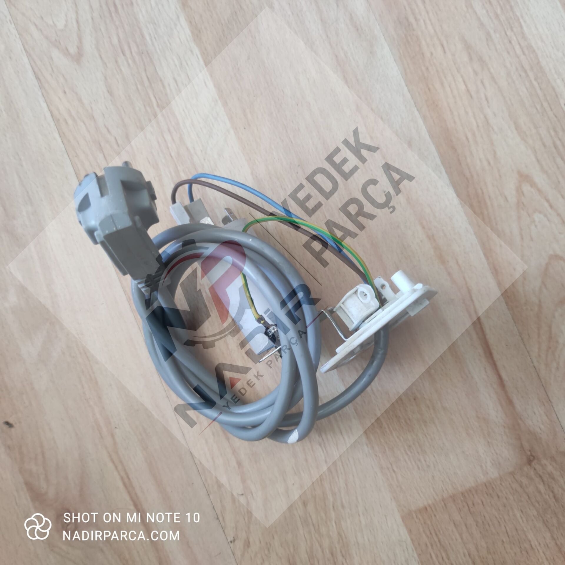 Beko D1 5081 B Çamaşır Makinesi kablo