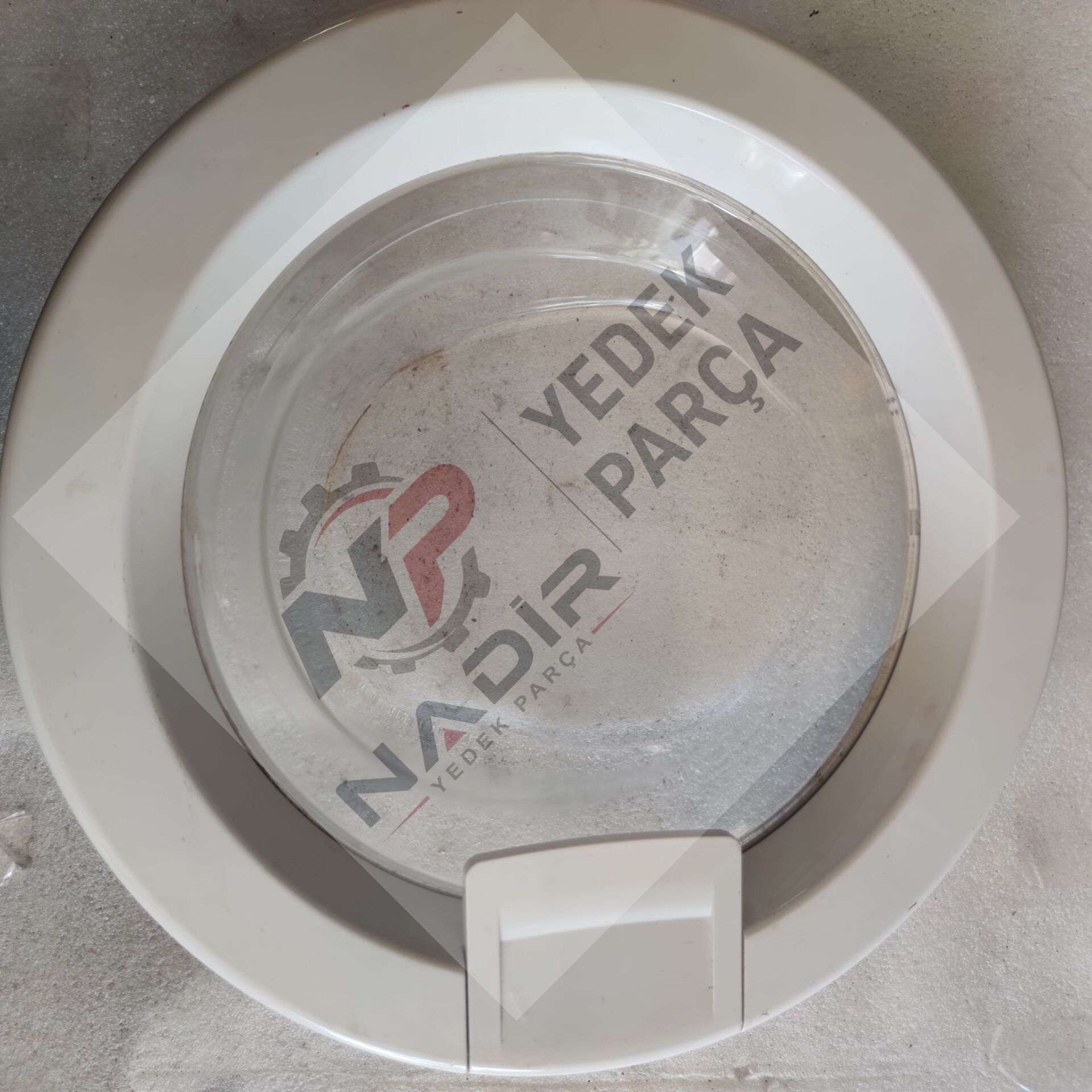 Arçelik 50 83 F çamaşır makinesi kapısı