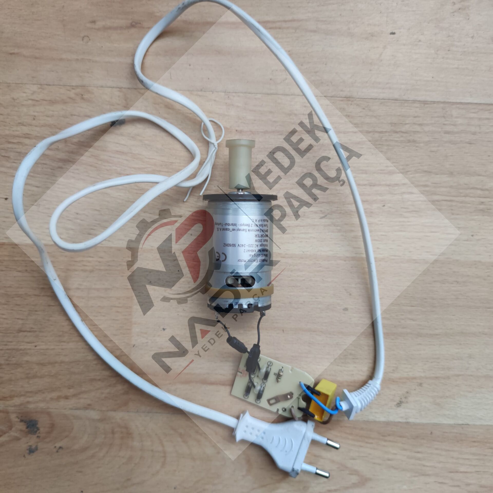 Kiwi KHB-4415 Çubuk El Blender motoru
