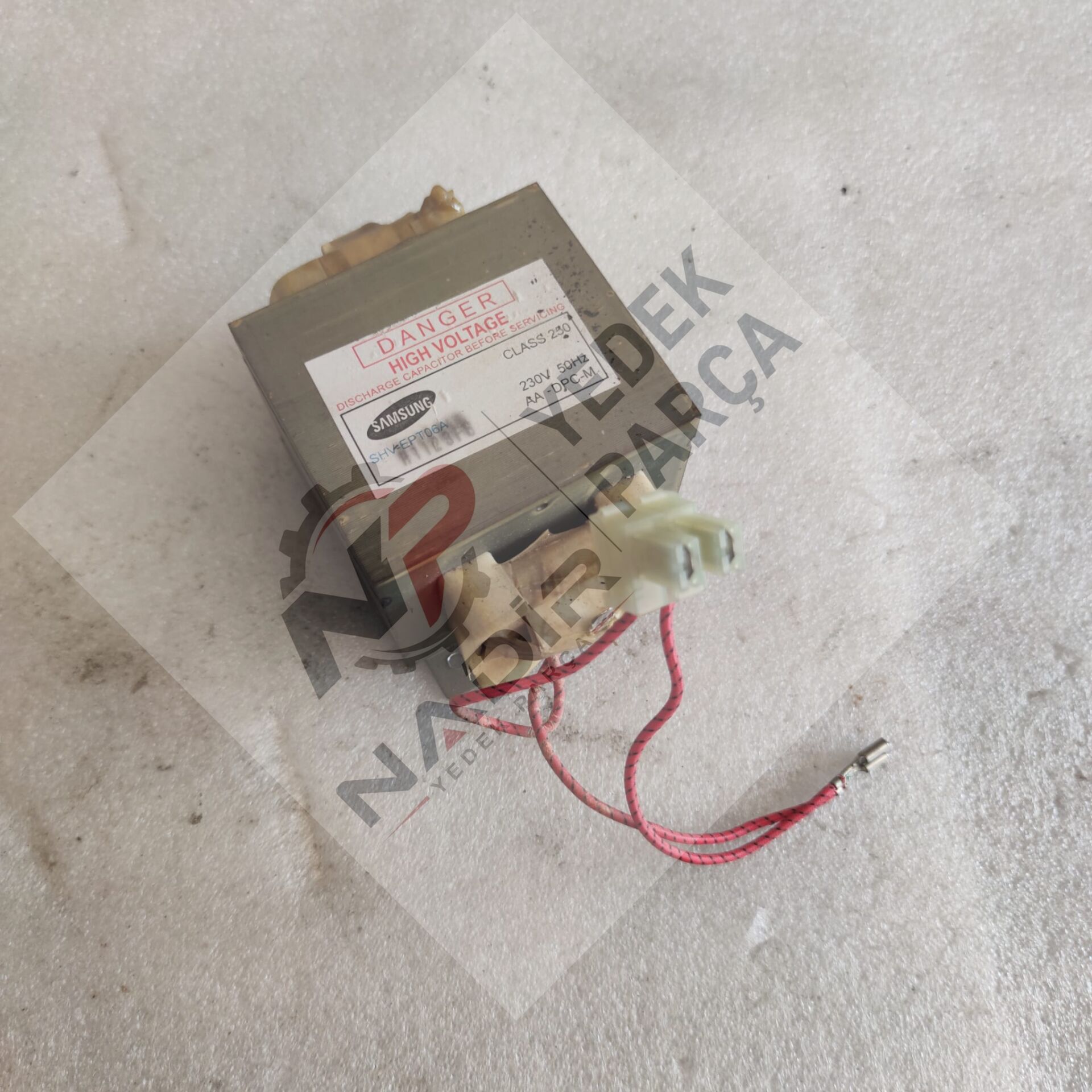 Samsung MS23K3555ES mikrodalga yüksek gerilim trafosu