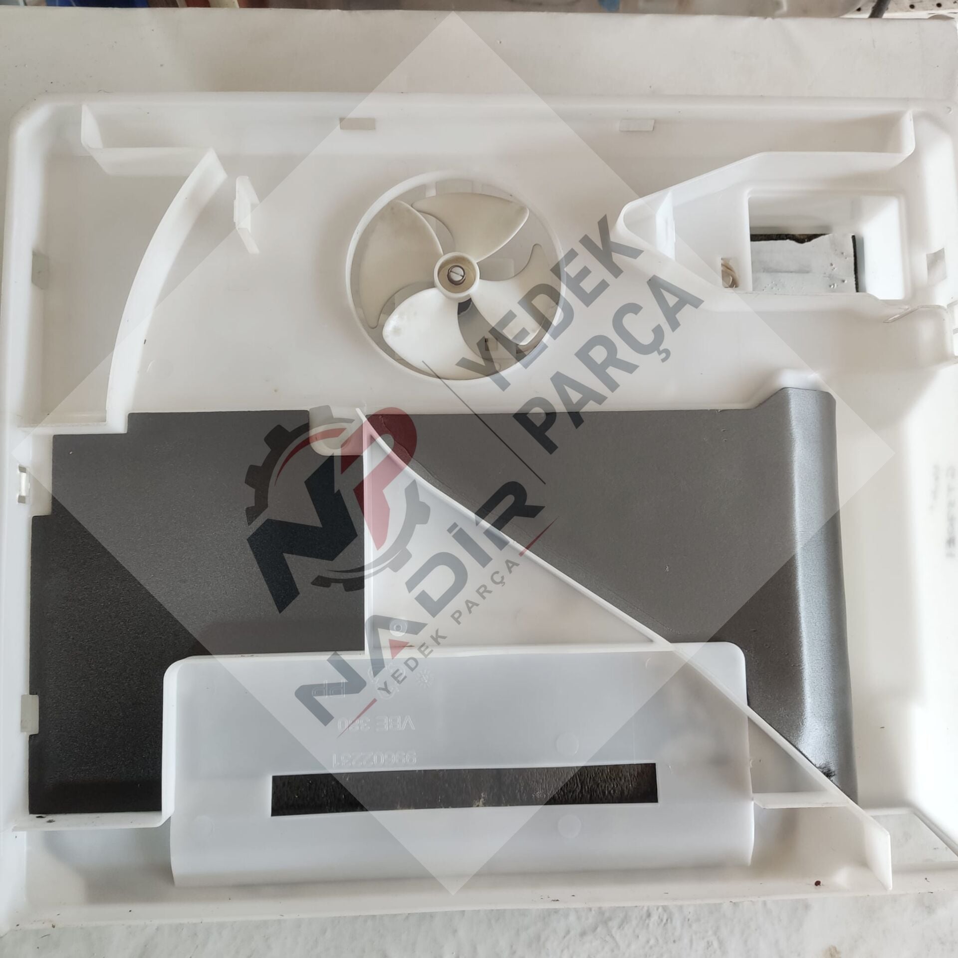 Vestel GT570EN Buzdolabı Fan Kanalı ve Motoru