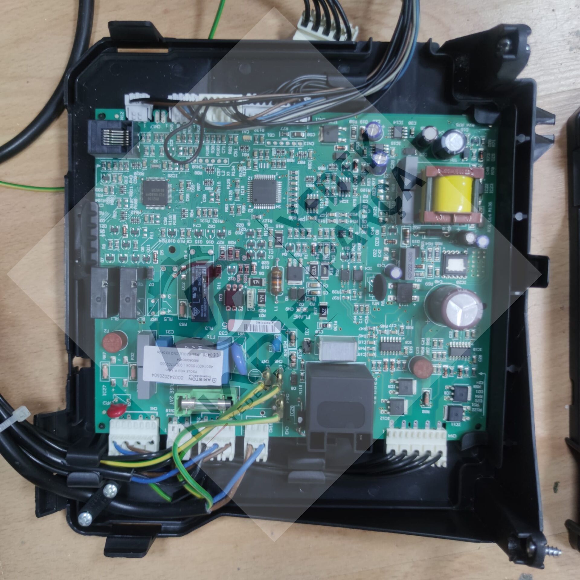 Ariston HS Premium 24 EU Kombi elektronik kart