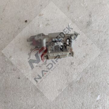 Indesit IDL 500 Bulaşık Makinesi Kapı Kilit Mekanizması