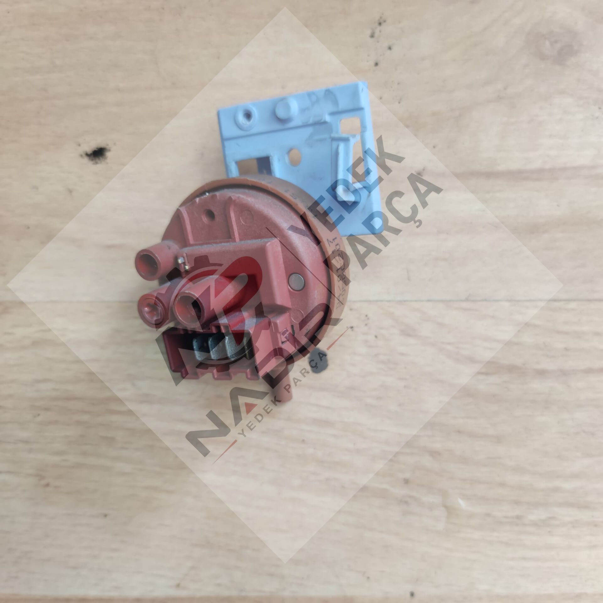 Fınlux FXW 5801 çamaşır makinası su seviye sensörü presostat