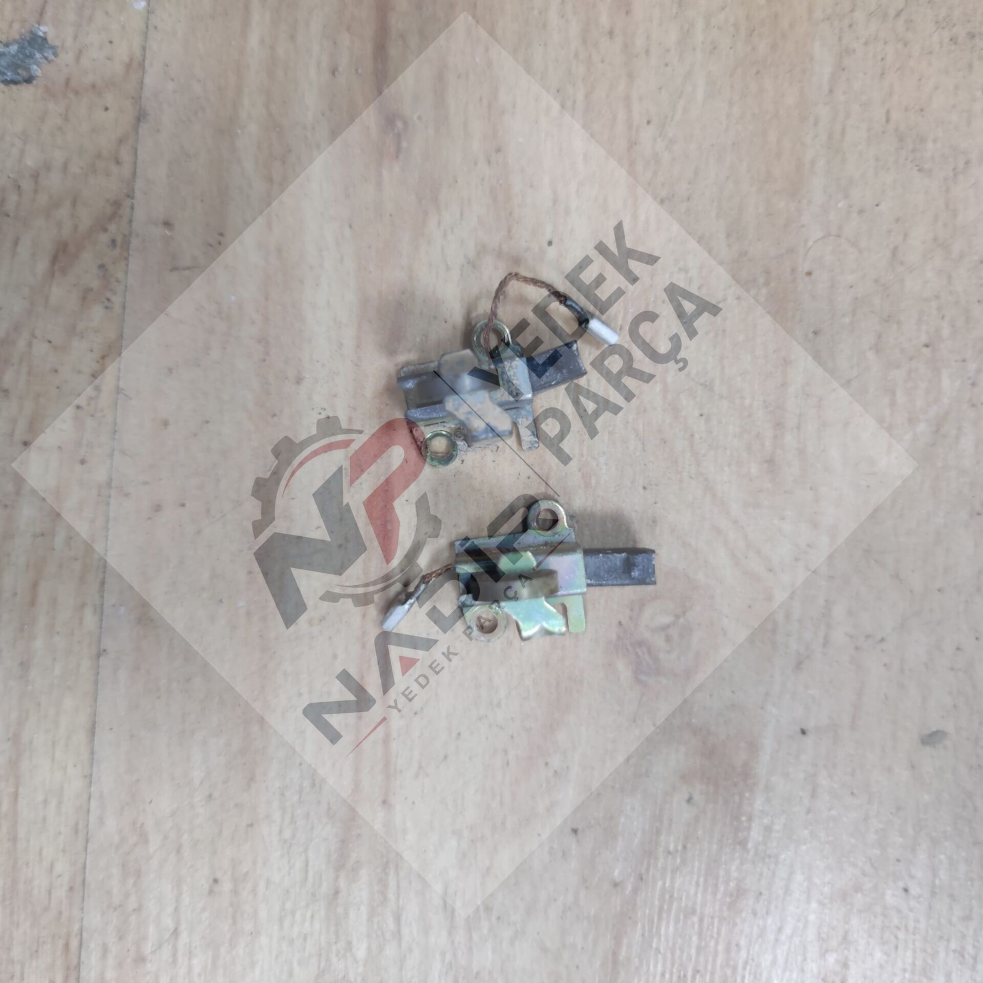 Bosch pws 620 taşlama kömür yuvası