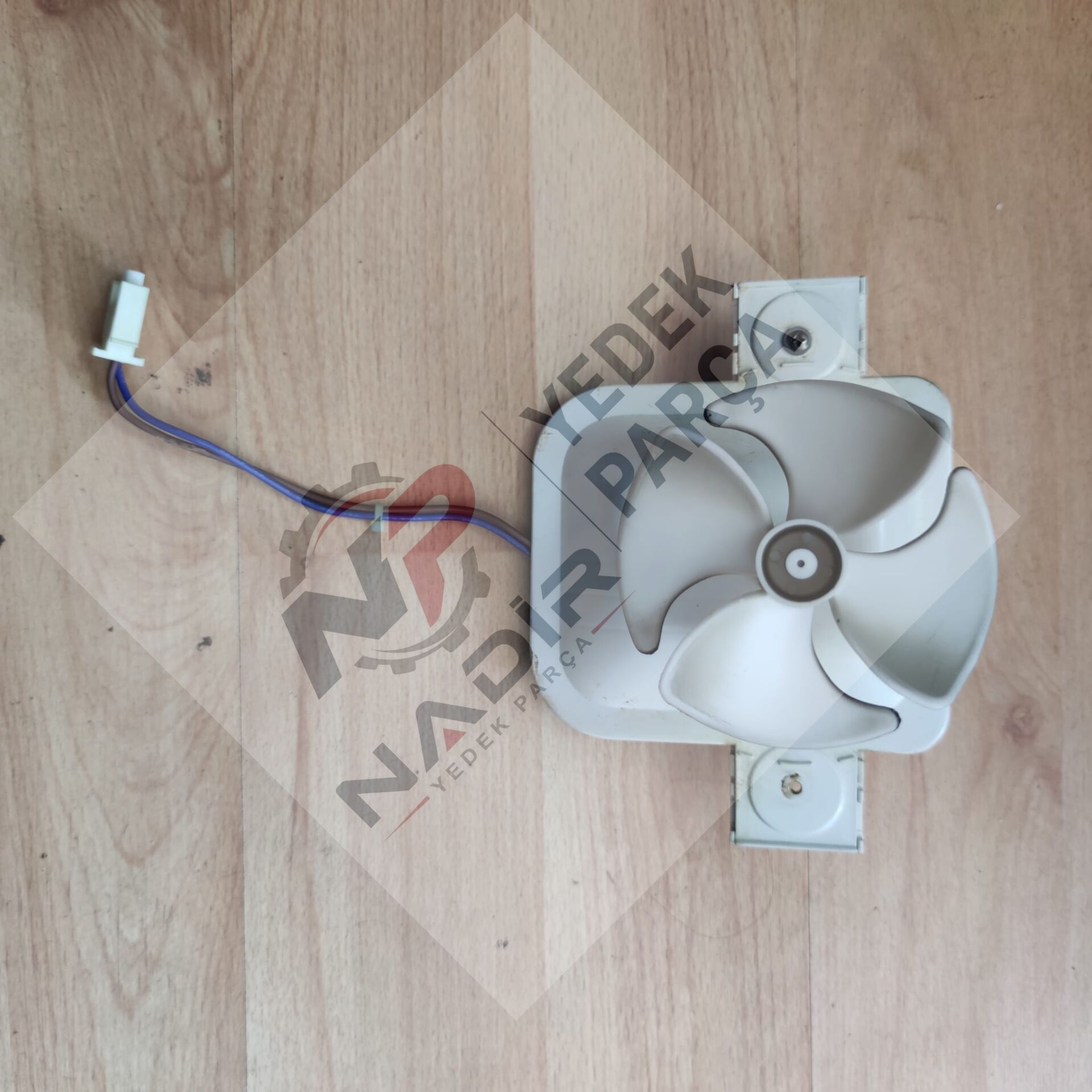 Beko D 9430 NM buzdolabı evaporatör fan motoru