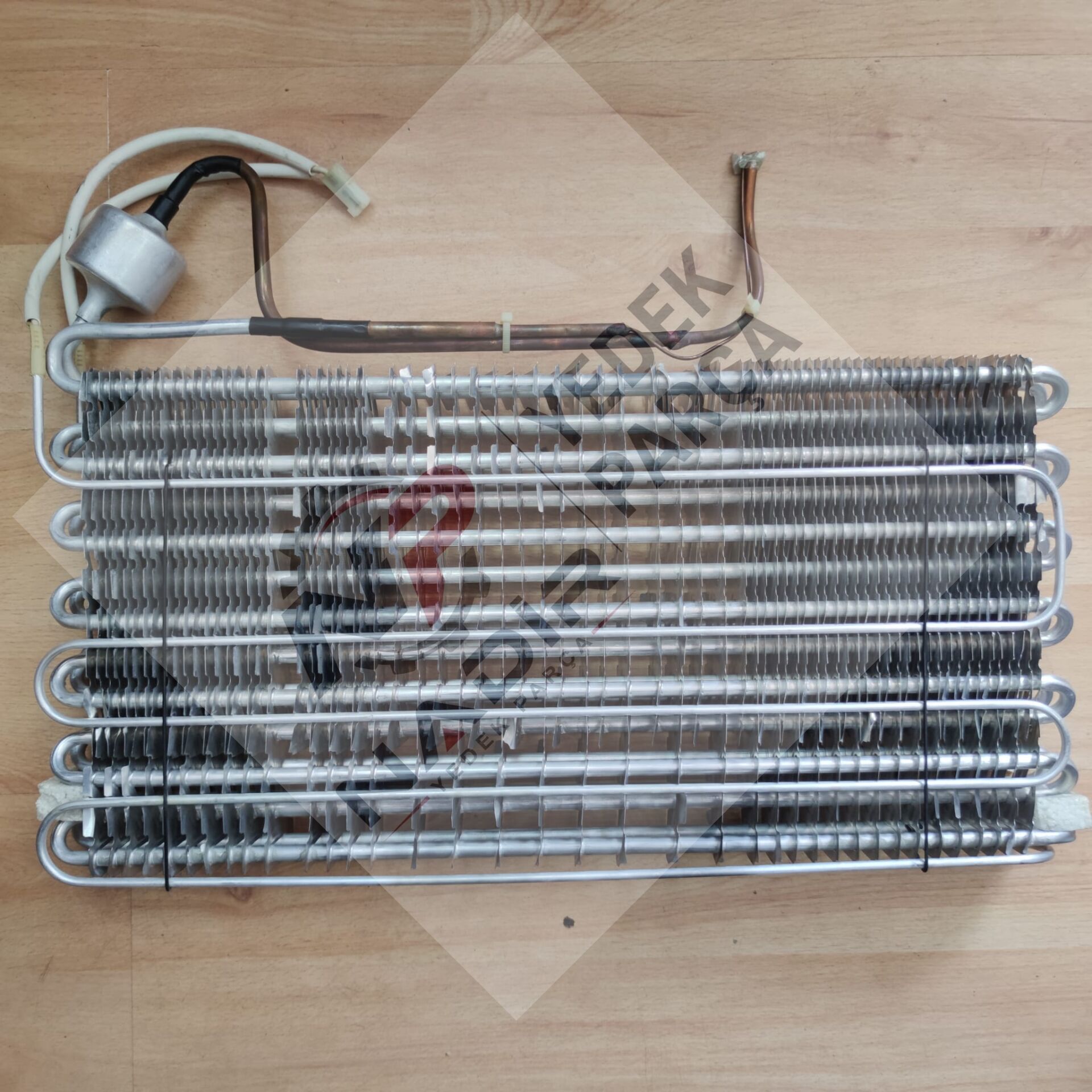 Beko D 9430 NM buzdolabı evaporatör grubu