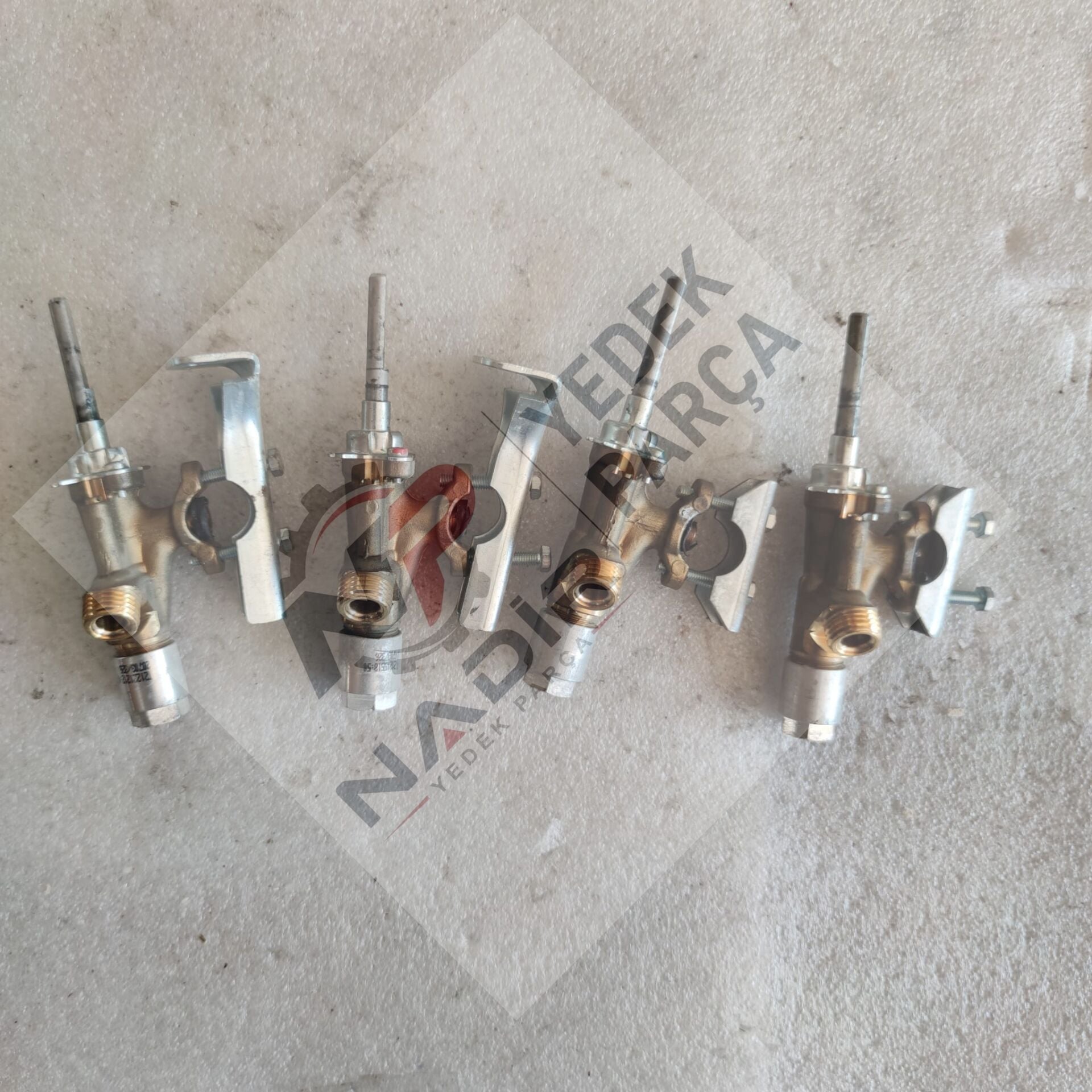 Bosch Ocaklı Fırın Gaz Musluğu Takımı
