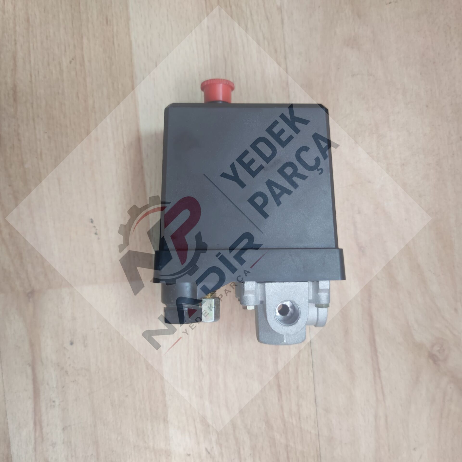 Kompresör Basınç Şalteri Otomatiği 3 Yollu 380V
