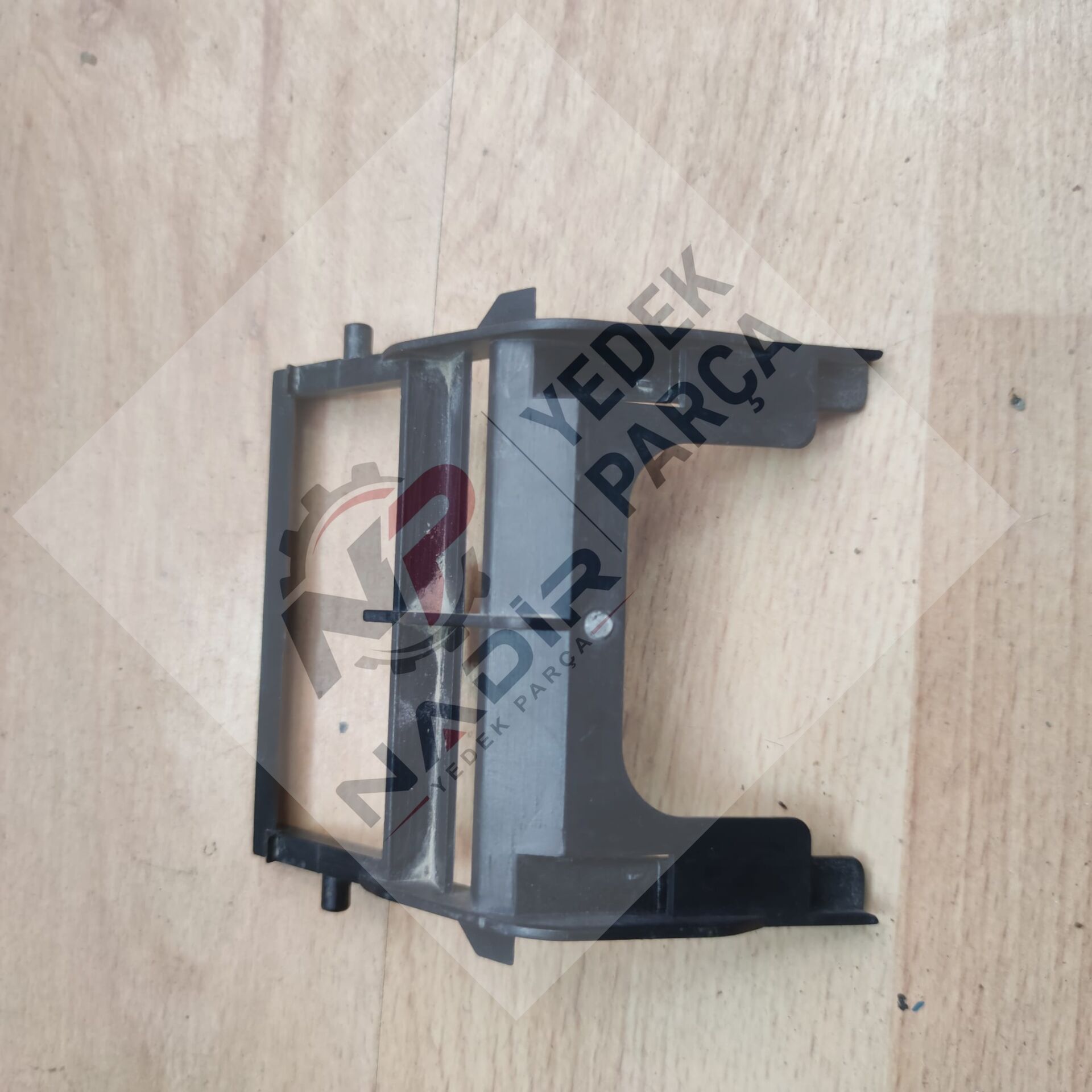 Bosch Elektrikli Süpürge torba kızağı
